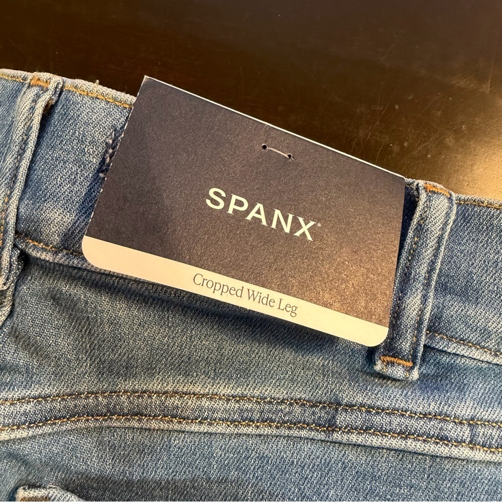 NWT SPANX ‘Cropped Wide Leg Jeans’ in “Stonewashed Blue” Size Small - Picture 11 of 16
